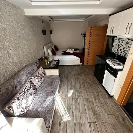Step Apartment *