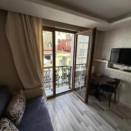 Celebi Step Istanbul